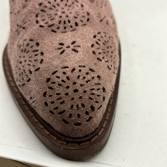 Coach Bowery Chelsea Boot With Cut Out - Tea Rose Size 9 - Picture 3 of 12